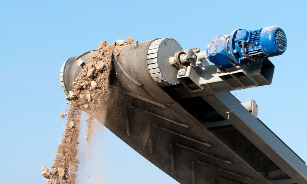 What Is a Concrete Conveyor & How Is It Useful?