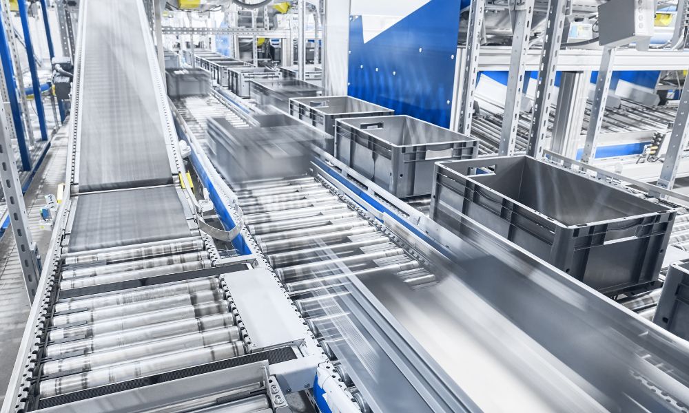 How To Integrate Robotics and Conveyor Systems